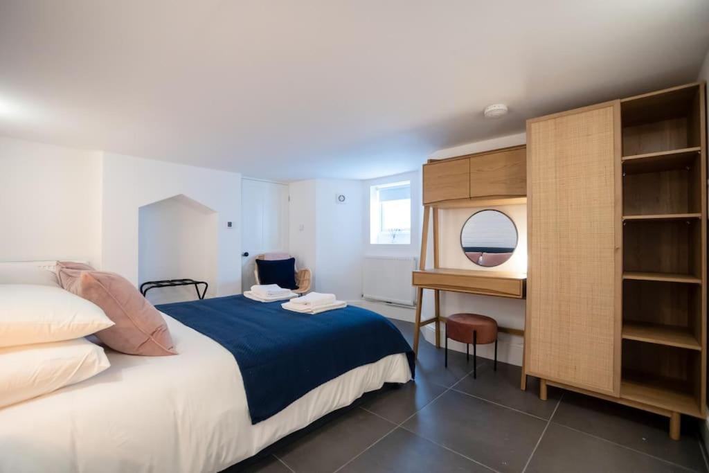 Hereford - Clifton Villa - Beautifully Presented House Located A Short Walk From City Centre - Sleeps 6 Guests - Perfect For Exploring Hereford - Hosted By Rentmyhouse Exterior photo