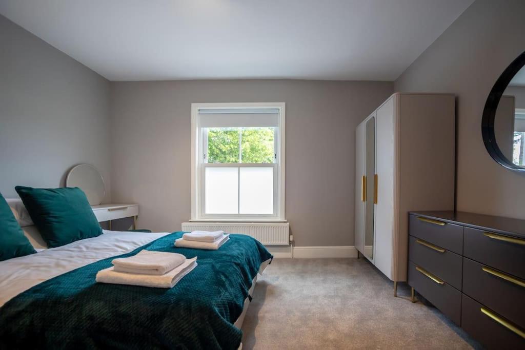 Hereford - Clifton Villa - Beautifully Presented House Located A Short Walk From City Centre - Sleeps 6 Guests - Perfect For Exploring Hereford - Hosted By Rentmyhouse Exterior photo